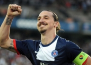 熊猫体育赛事-当老鹰展翅，NBA季后赛焦点战中的得分压制艺术