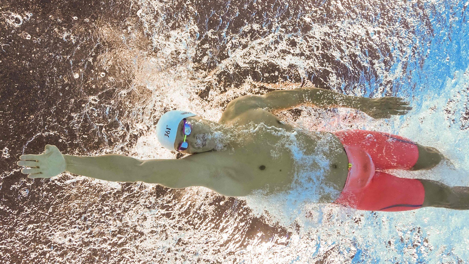 欧冠淘汰赛之夜，英格拉姆成为胜负手