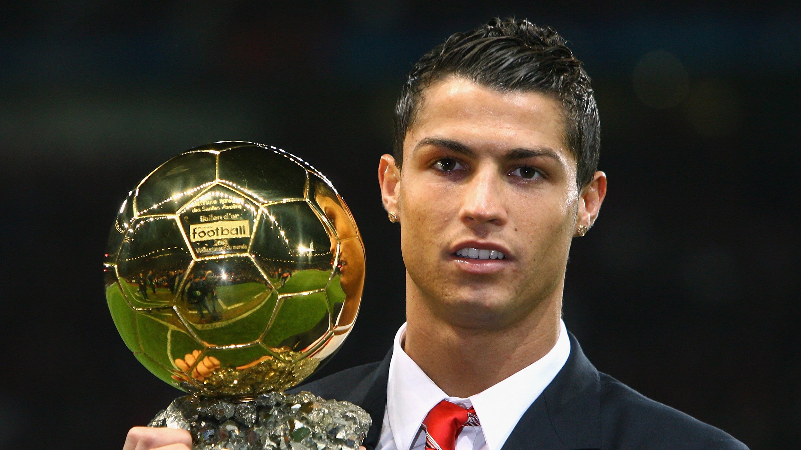 基耶萨的绿茵交响诗，葡萄牙对阵沙特一役中攻防两端的绝对统治